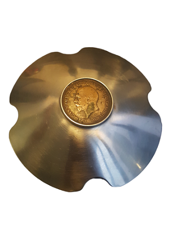 ash tray with 1 penny coin 1935